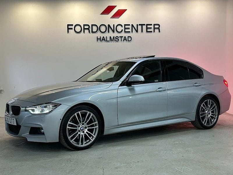 Silver Begagnad 2015 BMW 330 M Sport Sedan | 249 000 kr (Dyr) - Bild 1/4