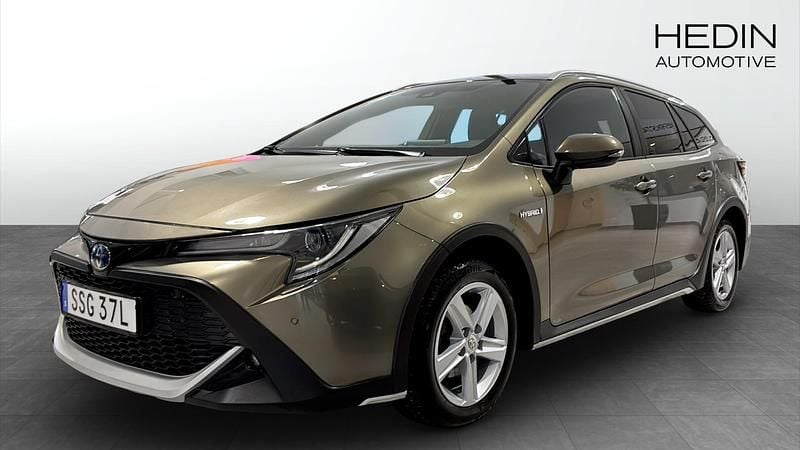 Begagnad Toyota Corolla 122 HK (89 kW) 2019 Grön Kombi