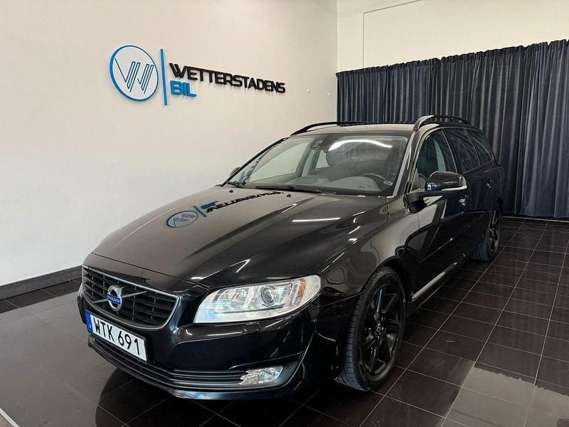 Svart Begagnad 2015 Volvo V70 Kombi | 139 000 kr (Lite dyr) - Bild 1/4