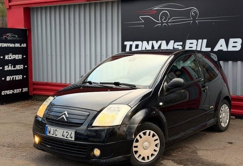 Begagnad Citroën C2 VTR Sport 109 HK (80 kW) 2004 Svart Halvkombi