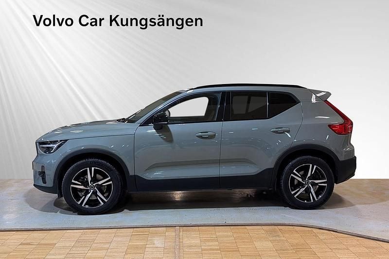 Begagnad Volvo XC40 Plus 200 HK (147 kW) 2022 Grön SUV
