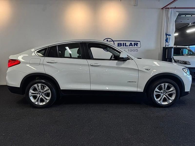Begagnad BMW X4 Sport Line 190 HK (139 kW) 2017 Vit SUV