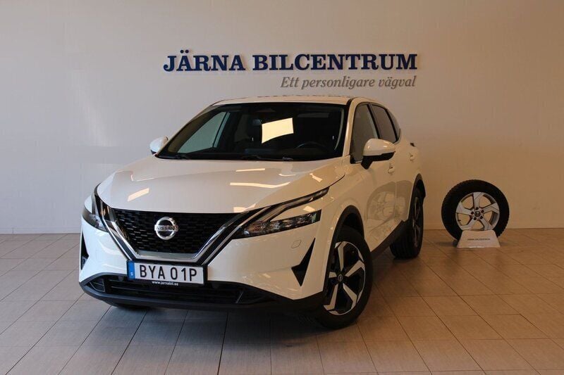 Vit Begagnad 2022 Nissan Qashqai 360º SUV | 248 000 kr (Bra pris) - Bild 1/4