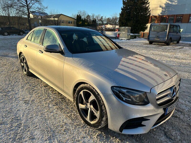 Begagnad Mercedes E220 AMG 195 HK (143 kW) 2018 Sedan