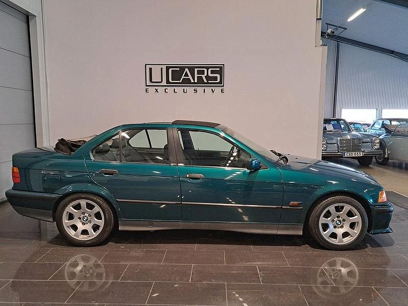 Begagnad BMW 320 Cabriolet M Sport 150 HK (110 kW) 1995 Mörkgrön Cab