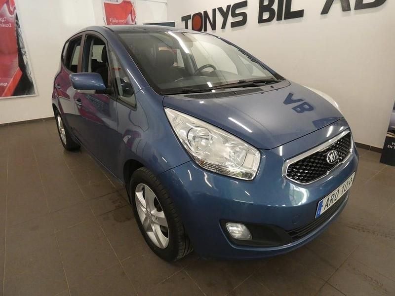 Blå Begagnad 2014 Kia Venga Comfort Halvkombi | 29 900 kr (Marknadspris) - Bild 1/4