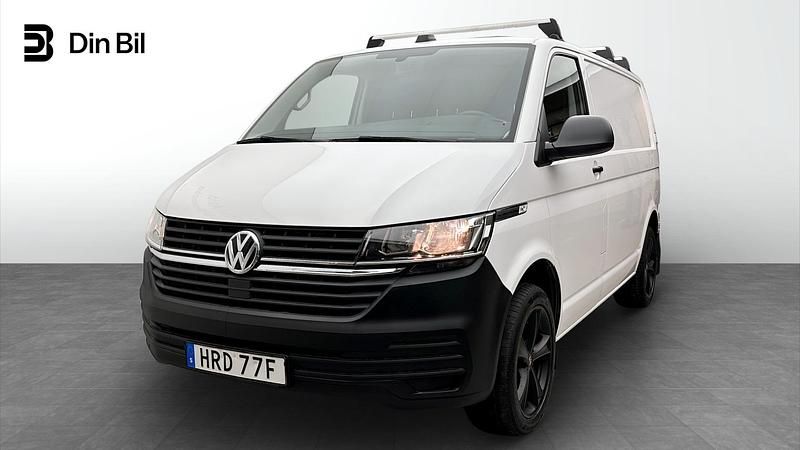 Vit Begagnad 2023 VW Transporter Van | 364 900 kr - Bild 1/4