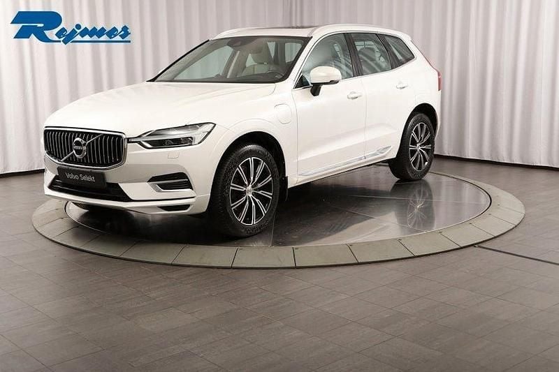 Vit Begagnad 2018 Volvo XC60 Inscription SUV | 329 900 kr (Bra pris) - Bild 1/4