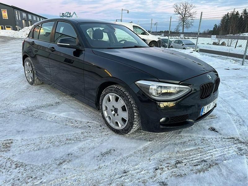 Begagnad BMW 116 136 HK (100 kW) 2012 Halvkombi