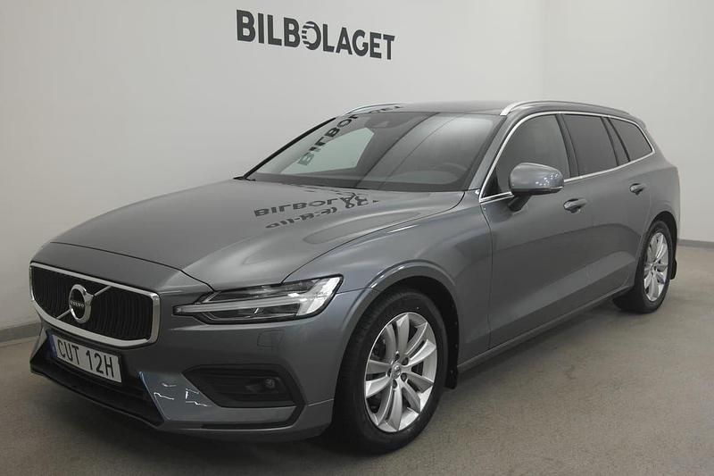 Grå Begagnad 2020 Volvo V60 Momentum Kombi | 299 800 kr (Marknadspris) - Bild 1/4