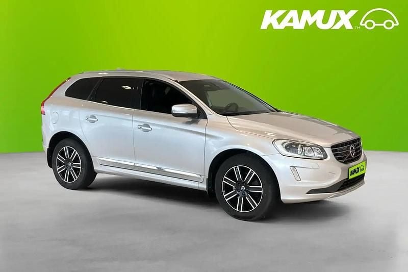 Silver/grå Begagnad 2017 Volvo XC60 Standard SUV | 184 900 kr (Marknadspris) - Bild 1/4