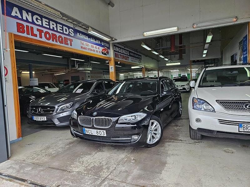 Begagnad BMW 520 184 HK (135 kW) 2012 Svart Kombi