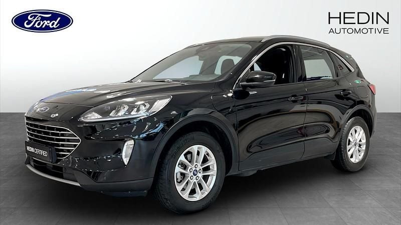 Svart (black) Begagnad 2022 Ford Kuga Titanium SUV | 244 900 kr (Bra pris) - Bild 1/4