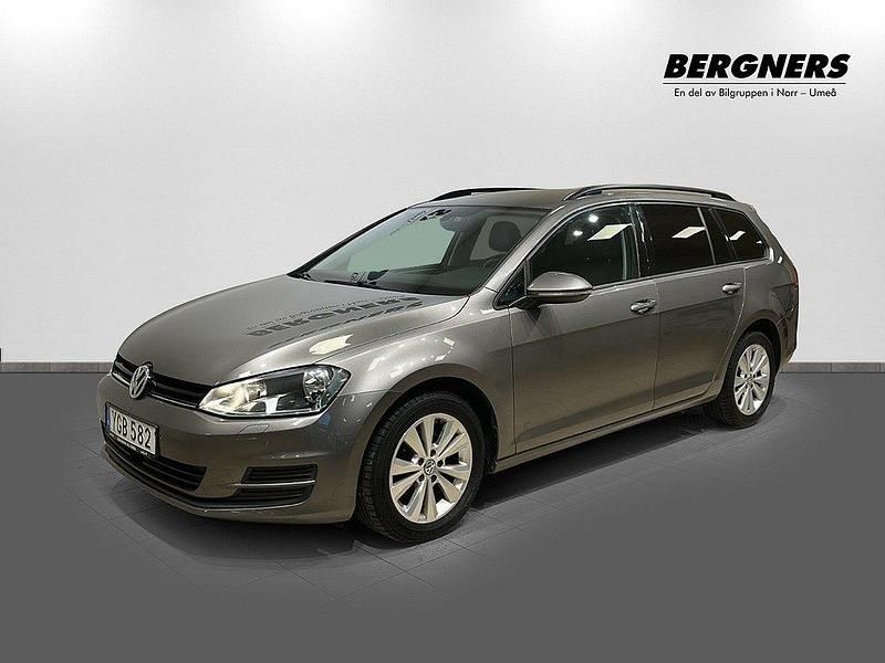Grå Begagnad 2016 VW Golf VII Kombi | 139 900 kr (Marknadspris) - Bild 1/4