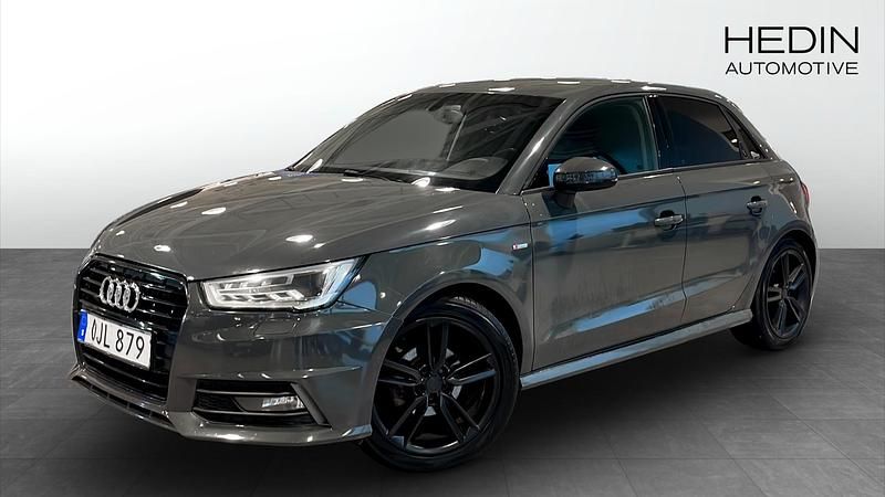 Grå Begagnad 2016 Audi A1 Sportback S-Line Halvkombi | 129 900 kr (Marknadspris) - Bild 1/4