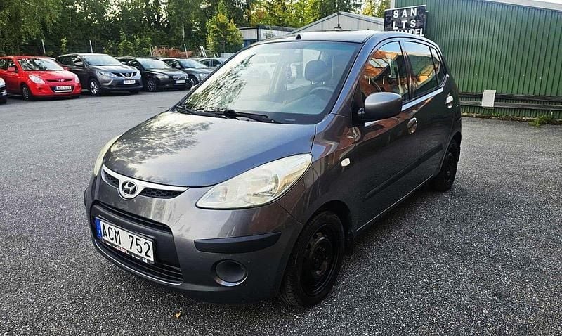 Grå Begagnad 2008 Hyundai i10 Halvkombi | 24 900 kr (Marknadspris) - Bild 1/4