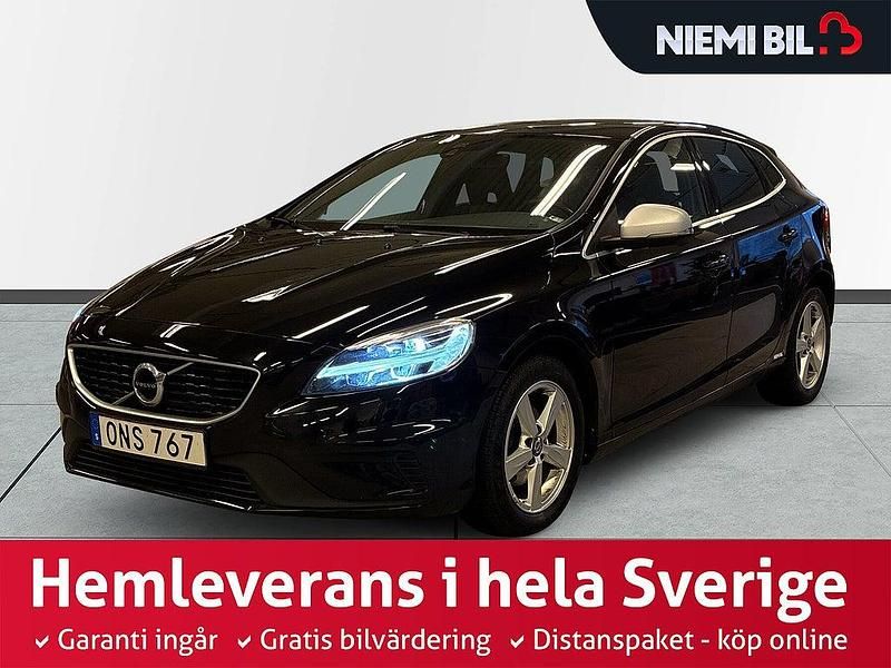 Svart Begagnad 2016 Volvo V40 R-Design Halvkombi | 179 900 kr (Marknadspris) - Bild 1/3