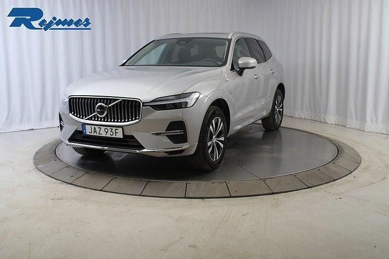 Begagnad Volvo XC60 Core 253 HK (186 kW) 2024 Silver SUV