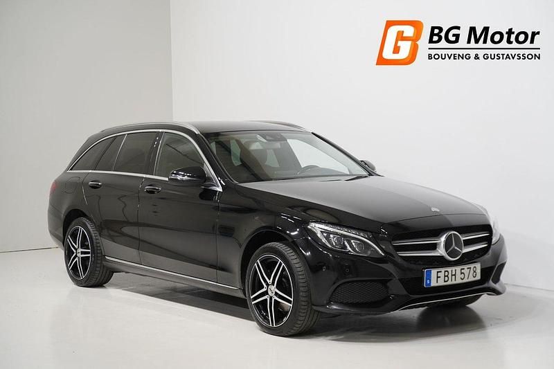Svart Begagnad 2015 Mercedes C220 Kombi | 174 700 kr (Marknadspris) - Bild 1/4