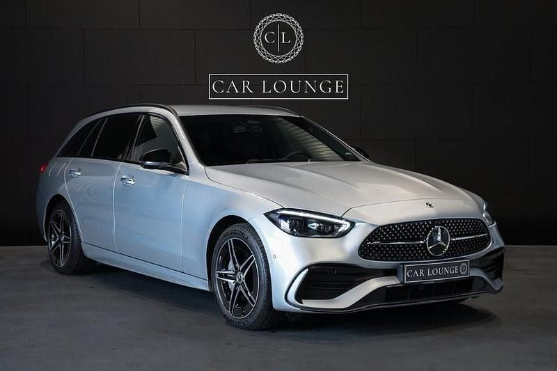 Hightech silver metallic Begagnad 2025 Mercedes C300 AMG Kombi | 509 000 kr - Bild 1/4