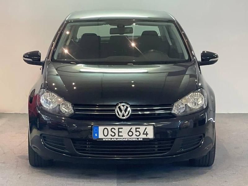 Begagnad VW Golf VI 123 HK (90 kW) 2009 Svart Halvkombi