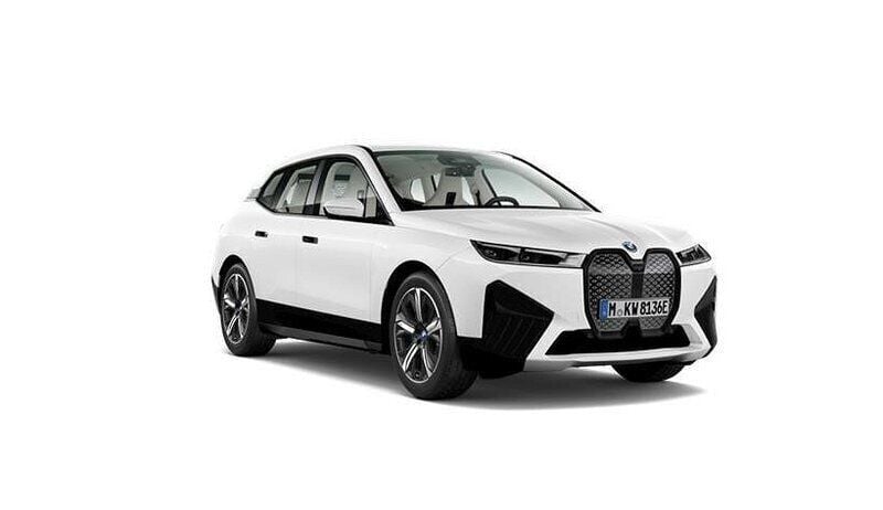 Begagnad BMW iX Comfort Edition 240 kW (327 HK) 2021 Okänd SUV