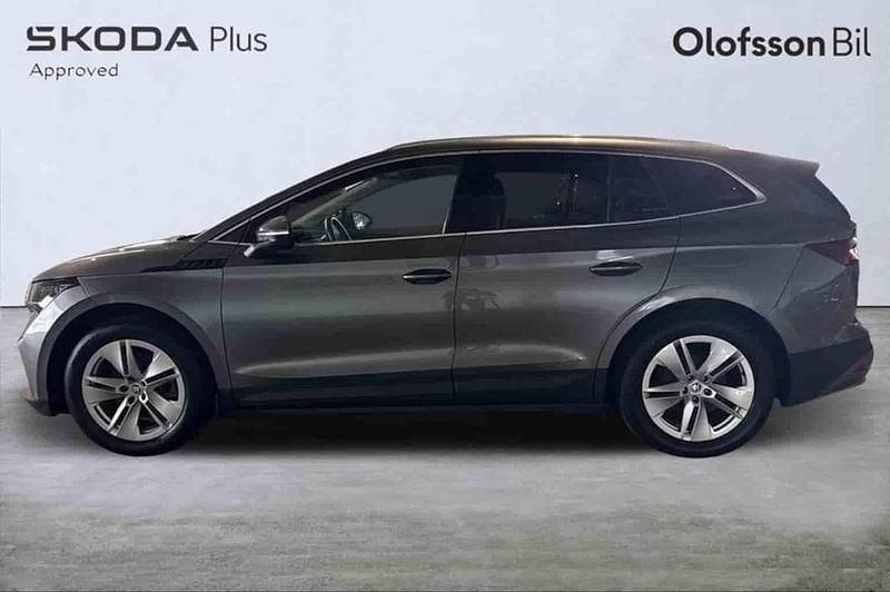 Grå Begagnad 2023 Skoda Enyaq iV SUV | 359 000 kr (Marknadspris) - Bild 1/1