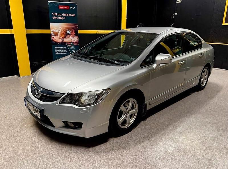 Begagnad Honda Civic Hybrid 117 HK (86 kW) 2009 Silver Sedan