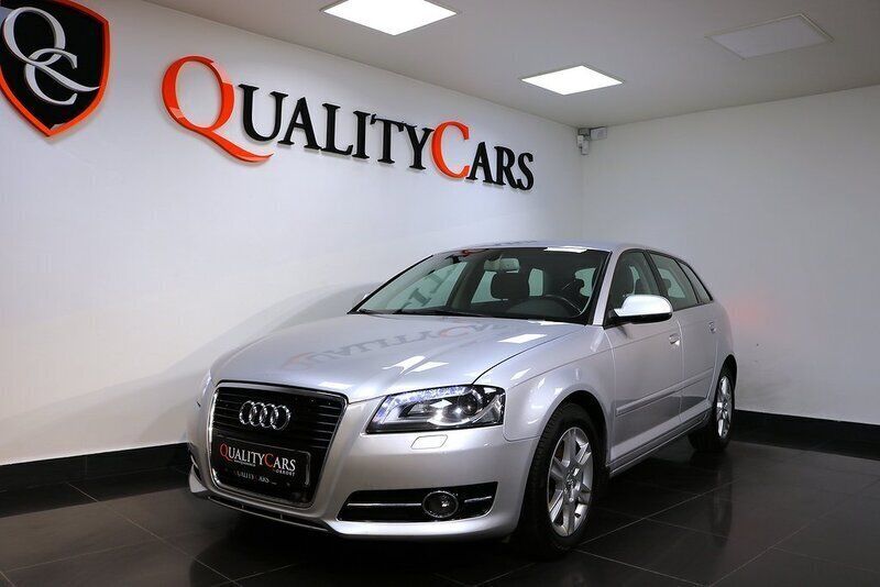 Silver Begagnad 2012 Audi A3 Sportback Comfort Halvkombi | 79 000 kr (Marknadspris) - Bild 1/4