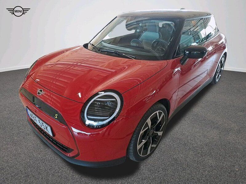 Röd Ny 2024 Mini Cooper SE Halvkombi | 409 900 kr (Lite dyr) - Bild 1/4