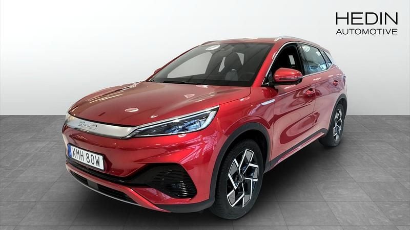 Röd (red) Begagnad 2023 BYD Atto 3 Comfort SUV | 299 900 kr (Marknadspris) - Bild 1/4