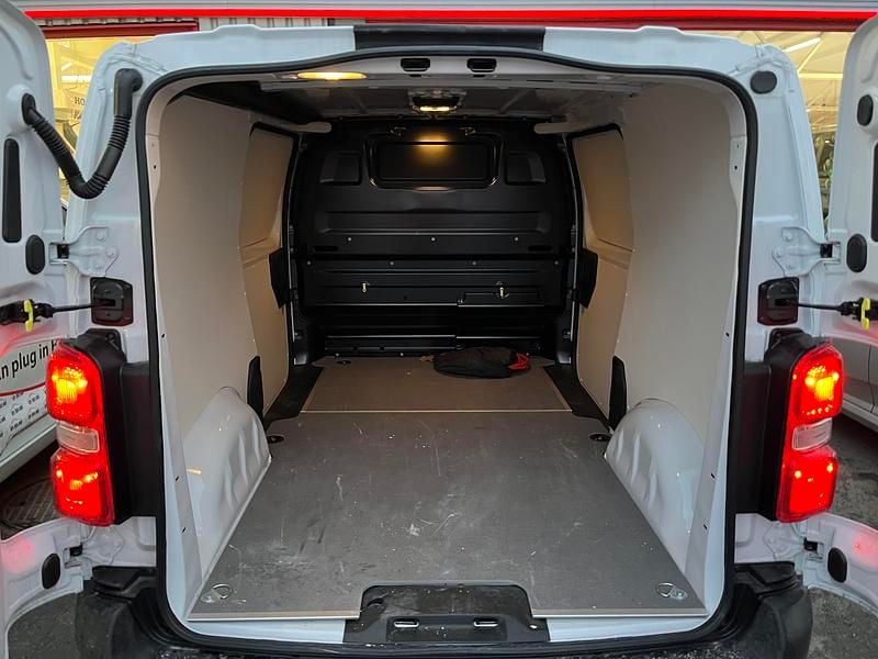 Begagnad Fiat e-Scudo 2023 Vit Minibuss