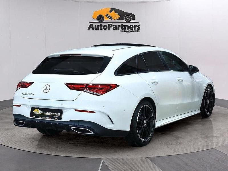 Begagnad Mercedes CLA200 Shooting Brake AMG 150 HK (110 kW) 2019 Vit Kombi