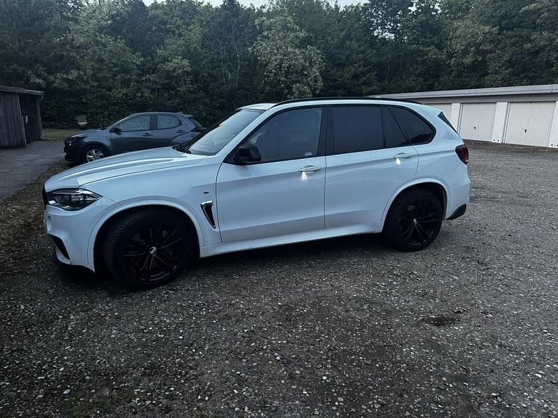 Vit Begagnad 2014 BMW X5 M Sport SUV | 286 000 kr (Bra pris) - Bild 1/4
