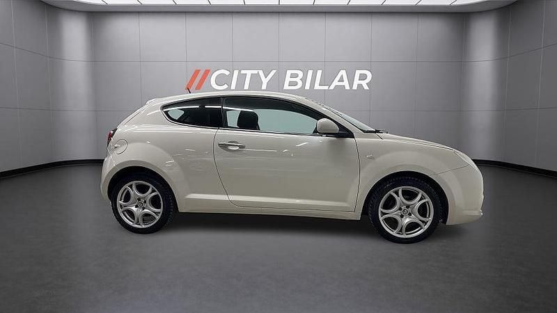 Begagnad Alfa Romeo MiTo Distinctive 135 HK (99 kW) 2010 Vit Halvkombi