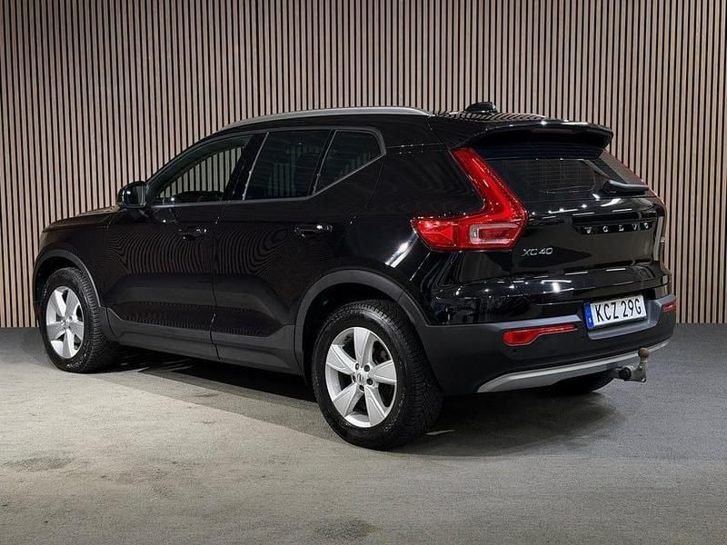 Begagnad Volvo XC40 Momentum 150 HK (110 kW) 2019 Svart SUV