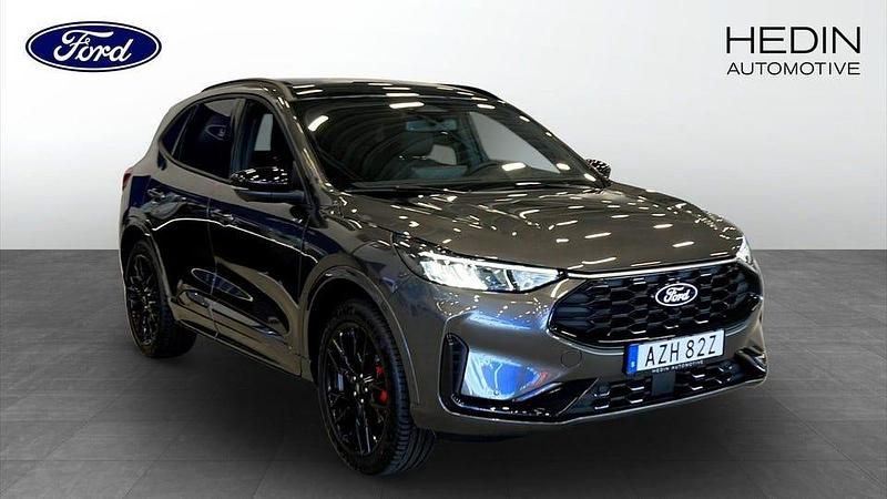 Grå Begagnad 2025 Ford Kuga ST-Line X SUV | 479 900 kr - Bild 1/4