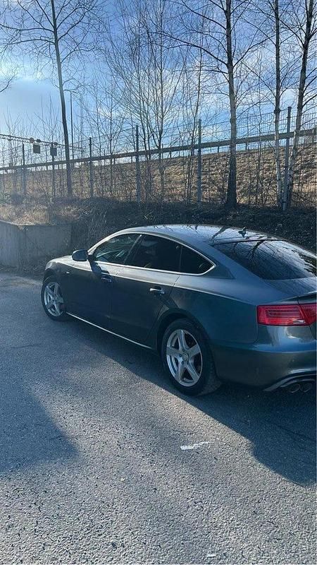 Begagnad Audi A5 Sportback 177 HK (130 kW) 2014 Halvkombi