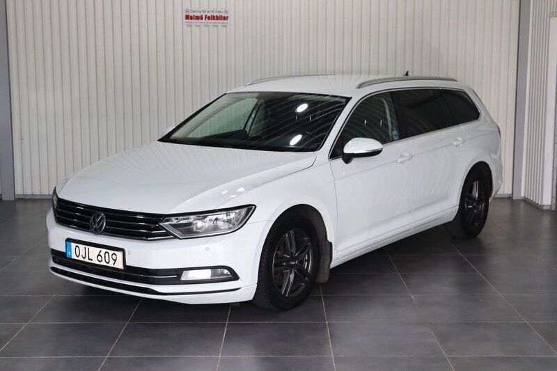 Vit Begagnad 2016 VW Passat Kombi | 159 000 kr (Dyr) - Bild 1/4