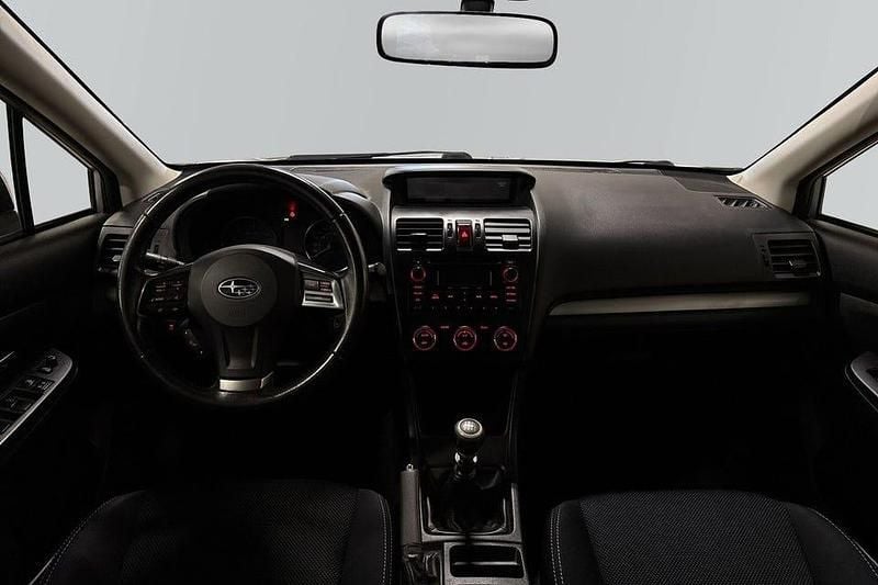 Begagnad Subaru XV 147 HK (108 kW) 2012 Silver SUV