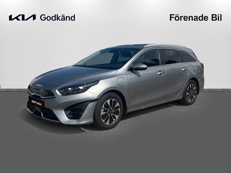 Grå (lunar silver metallic) Begagnad 2022 Kia Ceed Sportswagon Advance Kombi | 295 000 kr (Dyr) - Bild 1/4