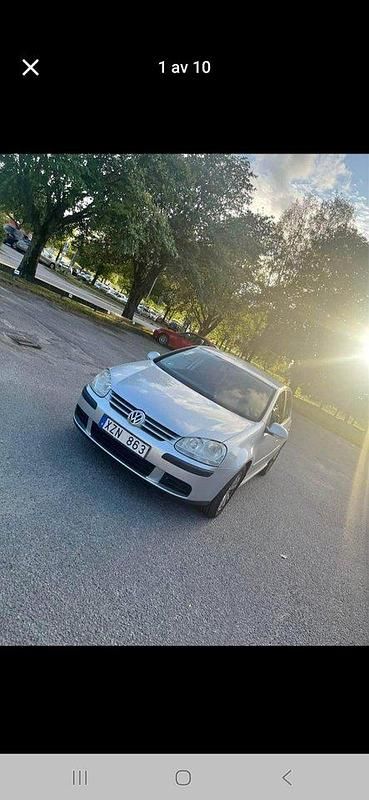 Silver Begagnad 2007 VW Golf V Trendline Halvkombi | 30 000 kr (Marknadspris) - Bild 1/4
