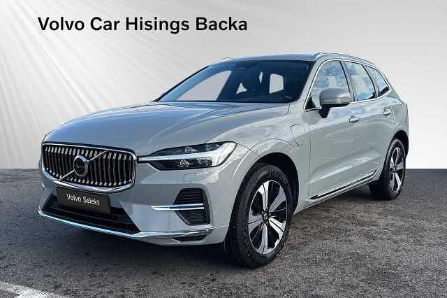 Grå Begagnad 2024 Volvo XC60 Plus SUV | 486 900 kr (Marknadspris) - Bild 1/2