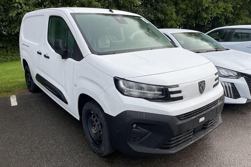Vit Ny 2025 Peugeot Partner Minibuss | 363 750 kr (Dyr) - Bild 1/2