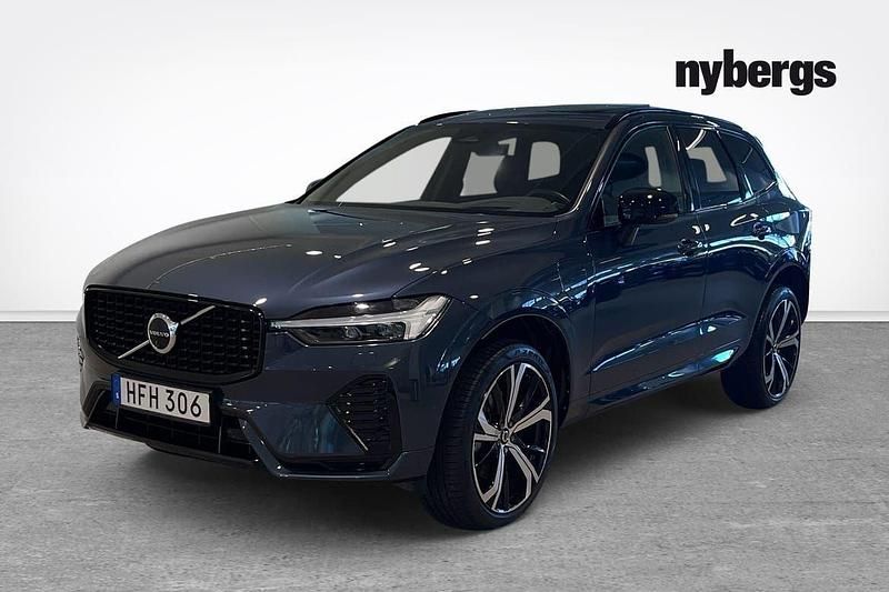 Mörkblå (blå) Begagnad 2023 Volvo XC60 Ultimate SUV | 535 000 kr (Marknadspris) - Bild 1/4