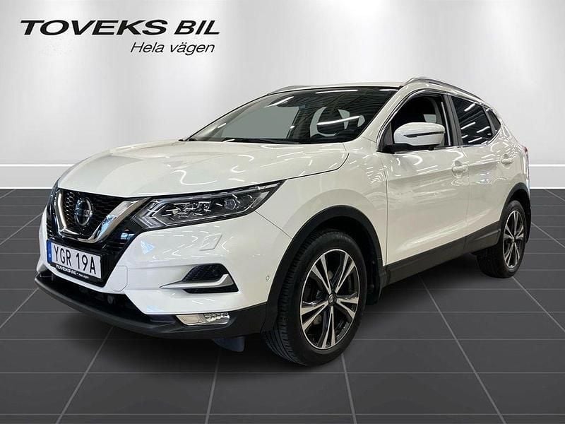 Vit Begagnad 2019 Nissan Qashqai Tekna SUV | 199 000 kr (Marknadspris) - Bild 1/4