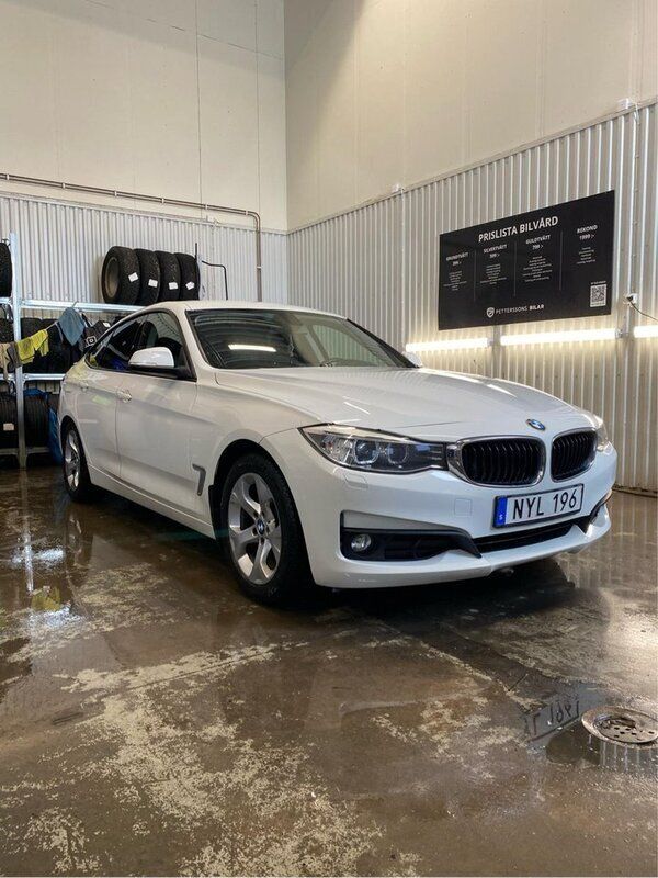 Vit Begagnad 2014 BMW 320 Gran Turismo Halvkombi | 140 000 kr (Bra pris) - Bild 1/4