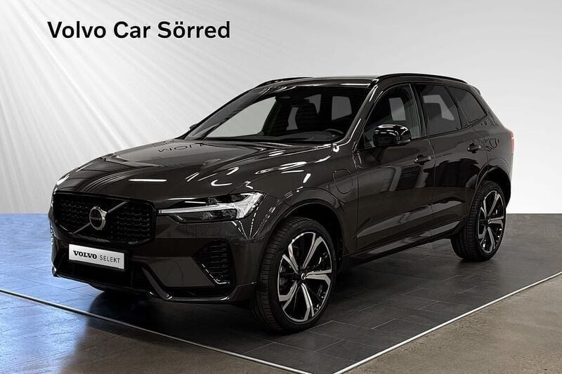 Grå Begagnad 2021 Volvo XC60 R-Design Pro SUV | 514 900 kr (Marknadspris) - Bild 1/4