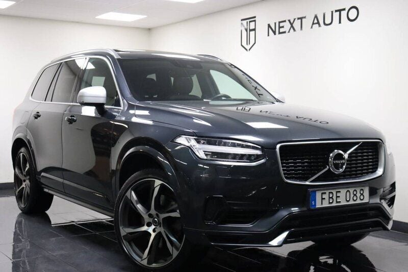 Grå Begagnad 2019 Volvo XC90 R-Design SUV | 499 900 kr (Lite dyr) - Bild 1/4