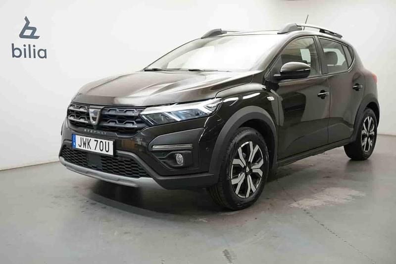 Svart Begagnad 2022 Dacia Sandero Stepway Halvkombi | 149 900 kr (Superpris) - Bild 1/1